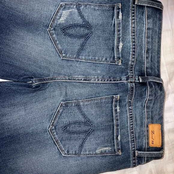 LEVEL 99 - Picture 4 of 4